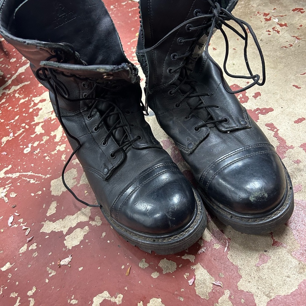 Rocky Black Boots Classic Leather Design